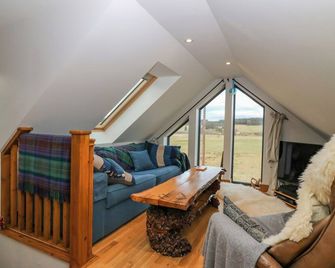 OTAKARO, family friendly, character holiday cottage in Tomintoul - Ballindalloch - Living room
