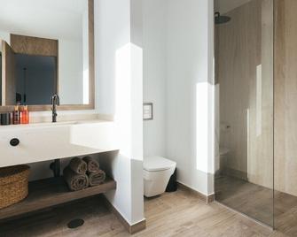 Alava Suites - Costa Teguise - Bad