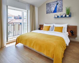 City Nest Apartments by Adrez Living - Praga - Habitación