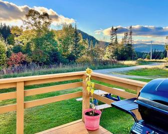 Bonne Bay Cottages - Deer Lake - Balcon