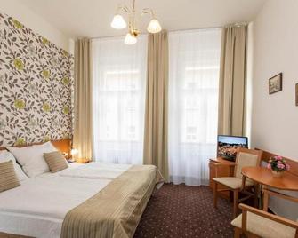 Novomestsky Hotel - Prag - Schlafzimmer