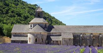 Clos St Pierre De Fraisse - Avignon