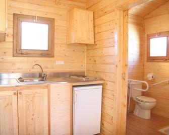 Camping Cañones de Guara y Formiga - Panzano - Cocina