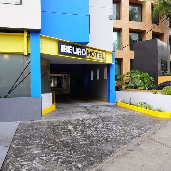 Ibeurohotel Guadalajara Expo image 1