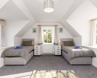 Rowan House, Pet Friendly, Luxury Holiday Cottage In Bonar Bridge - Ardgay - Bedroom