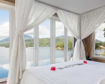 Lembeh Resort - Bitung - Bedroom