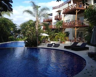 Surf Point View , Charming Condo - Bahia de Banderas - Alberca