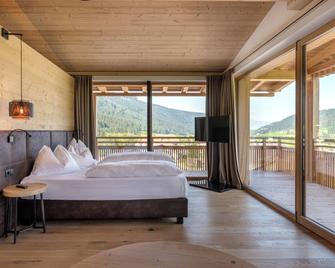 Alpine Nature Hotel Stoll - Gsies - Schlafzimmer