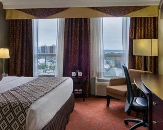 Hamilton Plaza Hotel & Conference Center - Hamilton - Bedroom