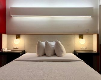 Ramada Limited Bloomington - Bloomington - Yatak Odası