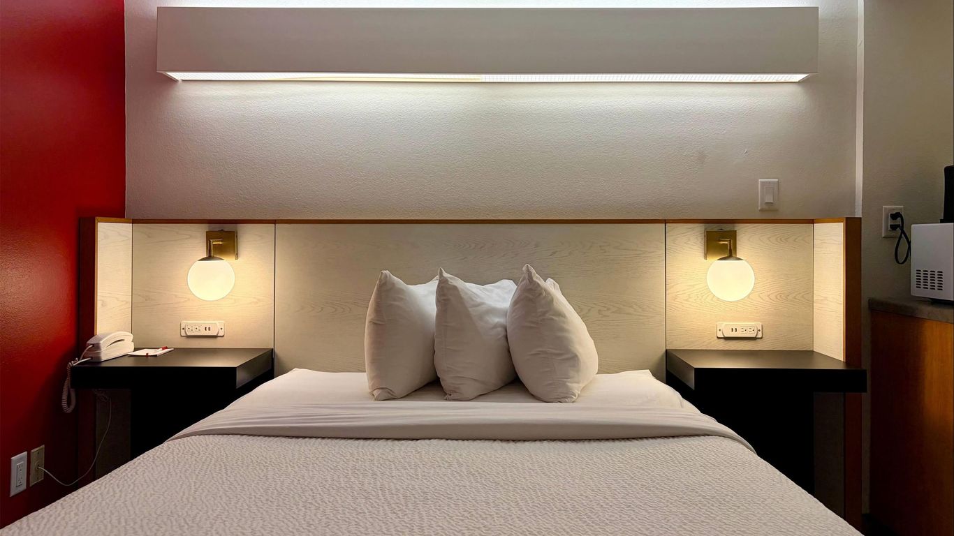 Ramada Limited Bloomington