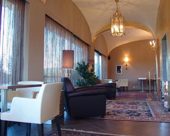 Santa Caterina Park Hotel - Sarzana - Wohnzimmer