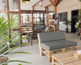 The Reef Hotel & Studios - Ko Lipe