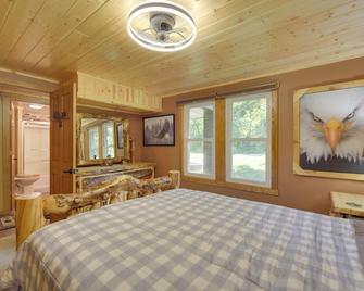 Big Fish Bay Hideaway - Rice Lake Home with Dock! - Rice Lake - Slaapkamer