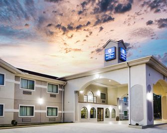 SureStay Studio by Best Western Conroe Downtown - Conroe - Будівля