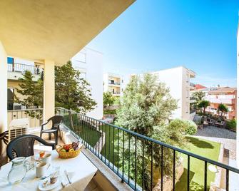 Residenze Le Vele - La Maddalena - Balcón