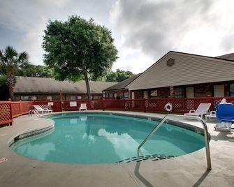 Hotel Del Sol - Pensacola - Piscina