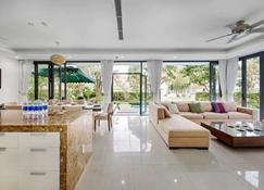Perfect Private Pool Villa - Da Nang - Lobby