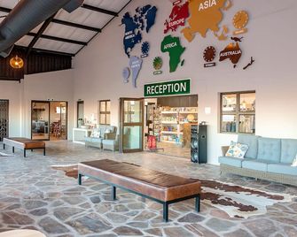 At Kronenhof Lodge - Hammerstein - Lobby