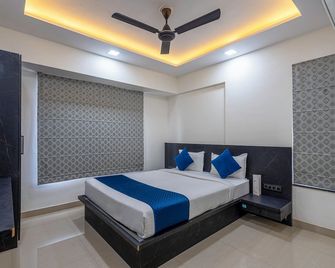Staybird - Silver Oak, An Apartment Hotel, Kharadi - Pune - Bedroom