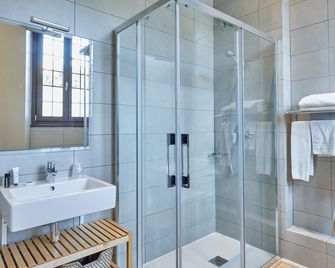Hotel Parada Puigcerda - Puigcerdà - Bathroom