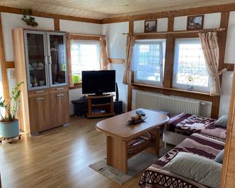 Bungalow with small terrace - Gustow - Sala de estar