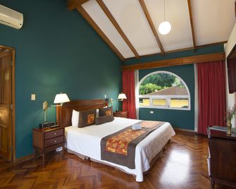 Apartotel & Suites Villas del Rio - San José