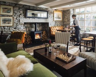 Pier House - St. Austell - Lounge