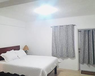 Little Harbour Mariner Villa- Luxurious -1br-1bath Apt. - Jost Van Dyke - Bedroom