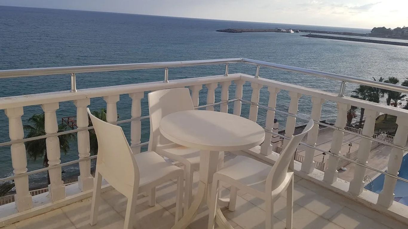 阿娜木爾里昂飯店