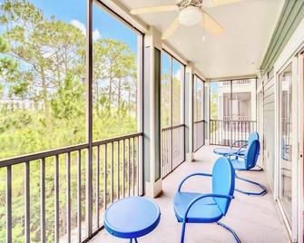 Spacious 3BR Near Disney - Pool and Hot Tub! - Orlando - Balcon