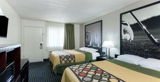 Super 8 by Wyndham San Diego Hotel Circle - San Diego - Bedroom