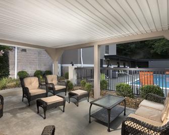 Holiday Inn Express Middlesboro - Middlesboro - Patio