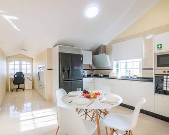 Branco's Apartment By Galmi - Ponta do Sol - Dining room