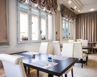 Hotel Regina Elena 57 & Oro Bianco Spa - Ρίμινι - Εστιατόριο
