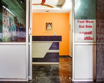 Hotel O Sk Homestays - Dharmapuri - Front desk