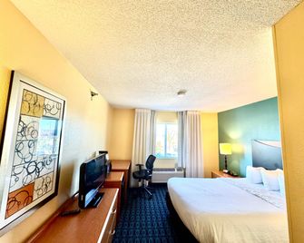 Country Inn & Suites by Radisson, Bismarck-Mandan - Bismarck - Ložnice