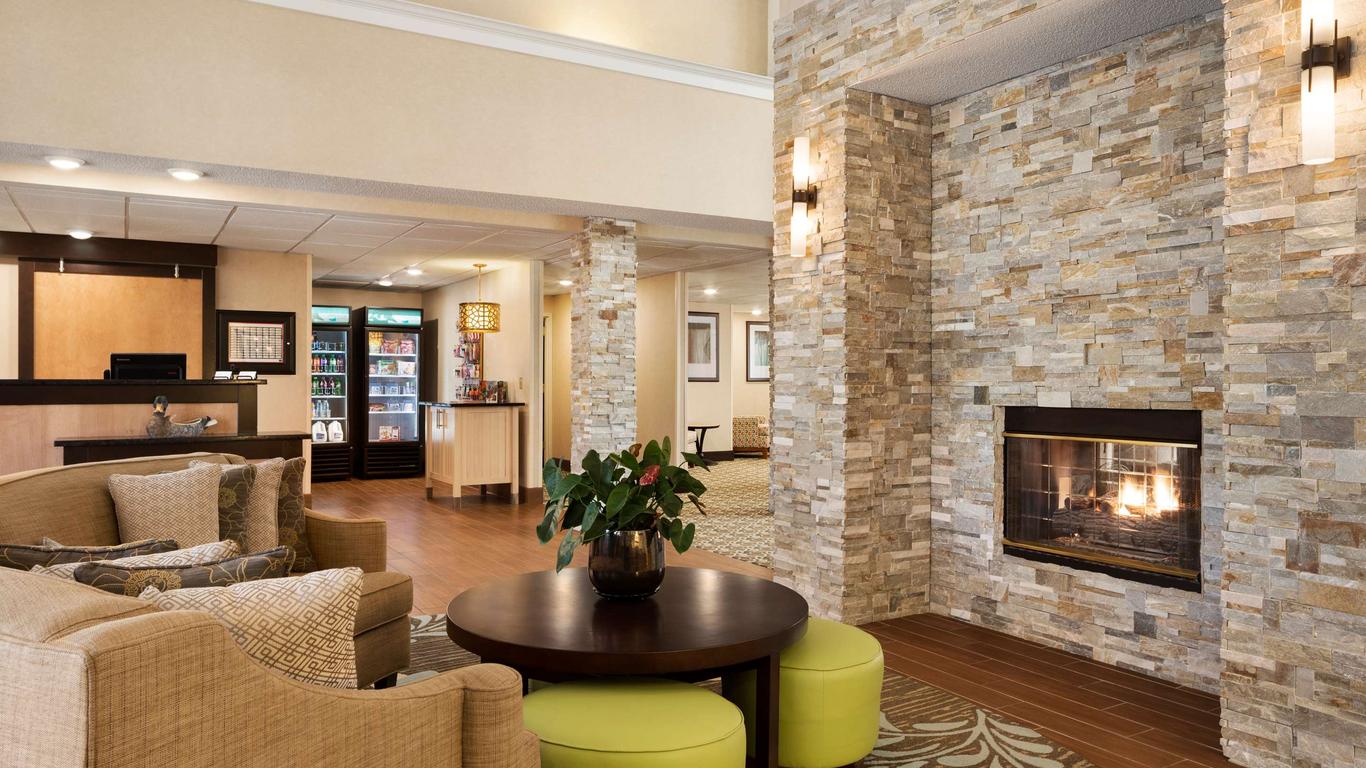 Homewood Suites by Hilton Toledo - Maumee