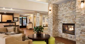 Homewood Suites by Hilton Toledo-Maumee - Maumee - Lobby