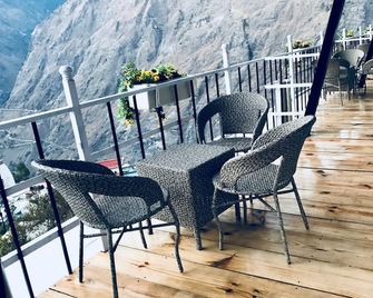 The Tattva Resort - Joshīmath - Balkon