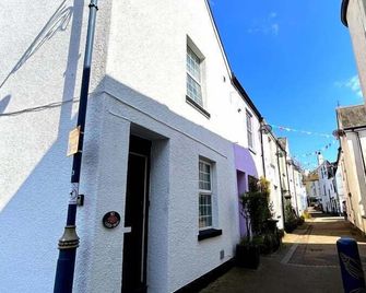 Charming 2BR Cottage in Devon | Fully Equipped & Cosy Retreat - Teignmouth - Outdoor view