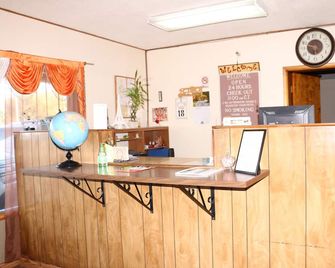 Frontier Motel - Oberlin - Recepción