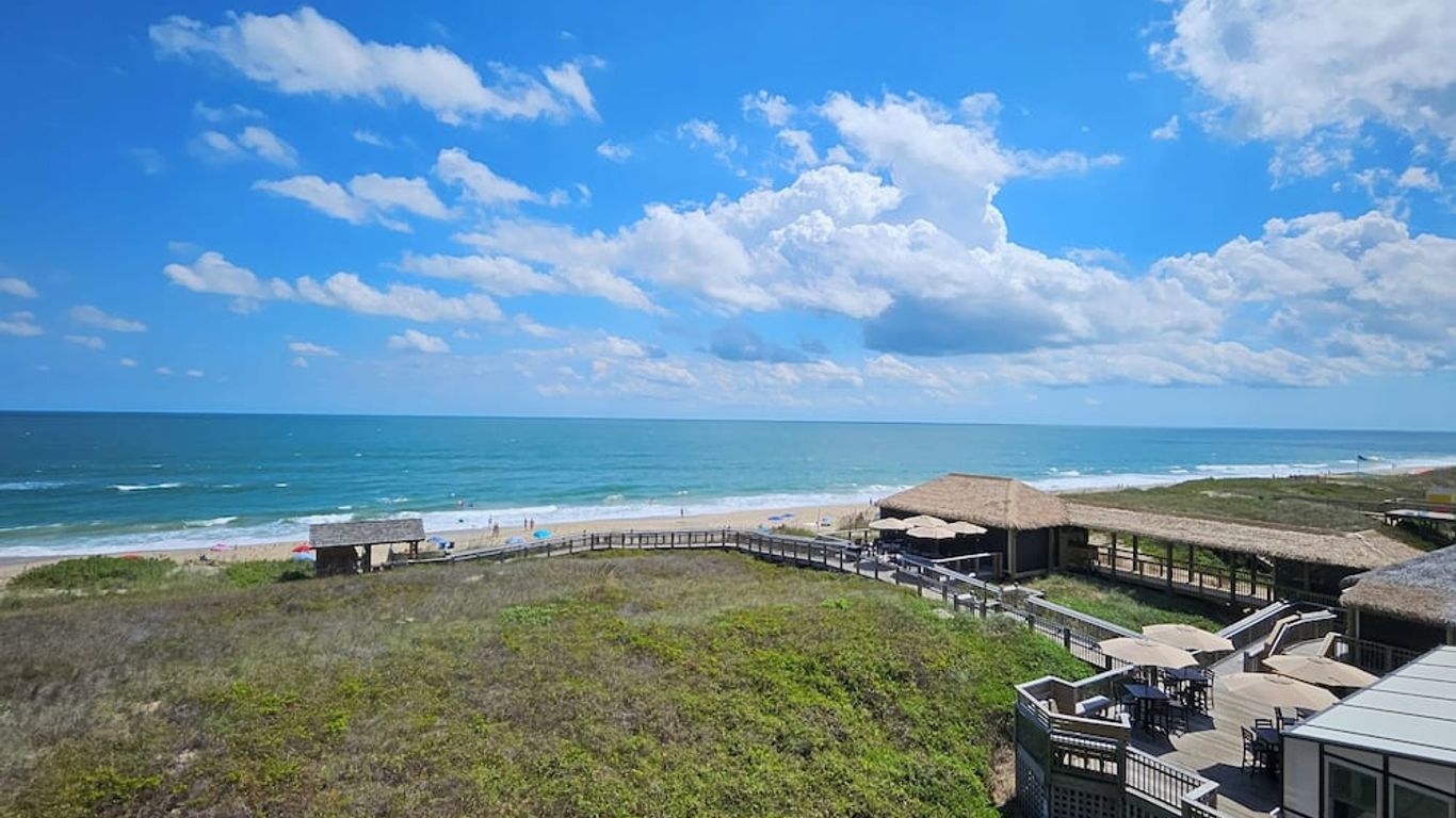 Ramada Plaza by Wyndham Nags Head Oceanfront
