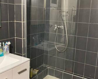 Apartment 3 Rooms Wifi And Parking - Orly - Bathroom