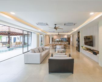 Pantai Indah Lagoi Bintan - Lagoi - Hall