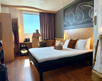 ibis Barcelona Meridiana - Barcellona - Camera da letto