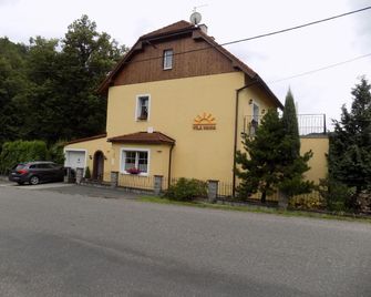 Pension Vila Hana - Loket - Gebäude