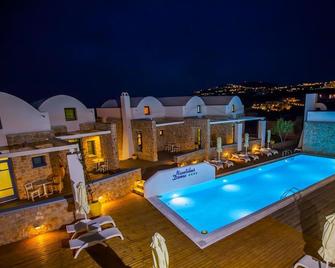 Nautilus Dome - Mesaria - Piscina