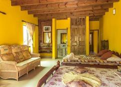 Linsen Selfcatering Apartments - La Digue - Sypialnia