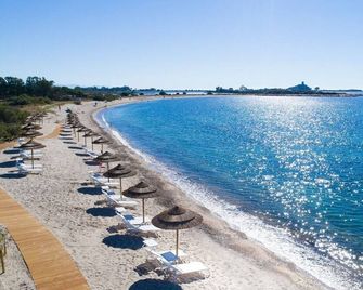 Golf & Sea Residence Is Molas - Santa Margherita di Pula - Strand